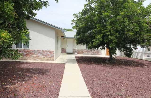 4/Bedroom Home for Lease in West Hills! photos photos