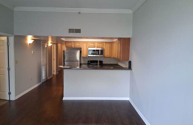 Laurel Station - 3BR/2BA Condo in Fort Sanders available for FALL 2026! Rent includes TWO assigned parking spaces! photos photos