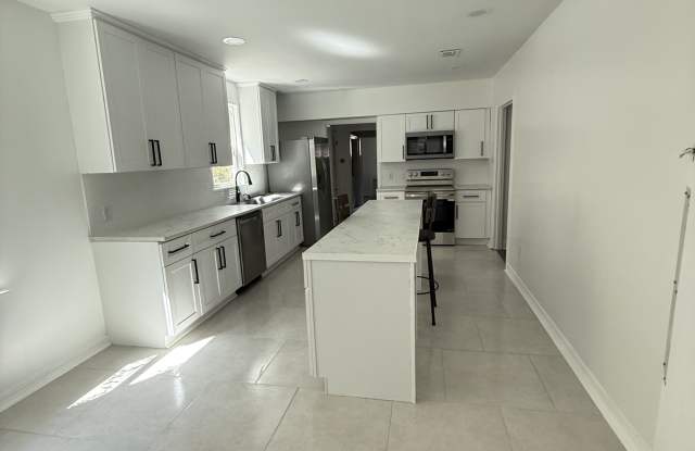 7801 St Charles Ave Unit 1 Gallery 3