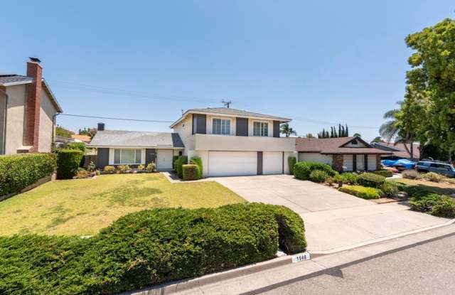 **Remodeled** spacious 5 bedroom home!!! - 1548 Shenandoah Street, Placentia, CA 92870