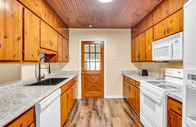 1840 HIGHLAND PARK Road Gallery 3