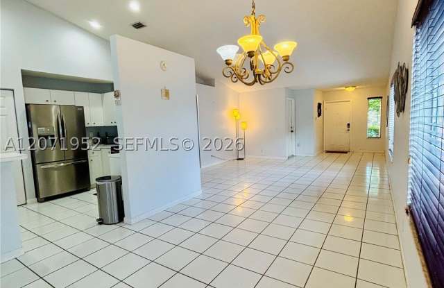 4340 Pine Ridge Ct Gallery 3