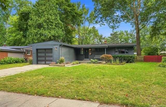 1011 Brooklawn Drive photos photos