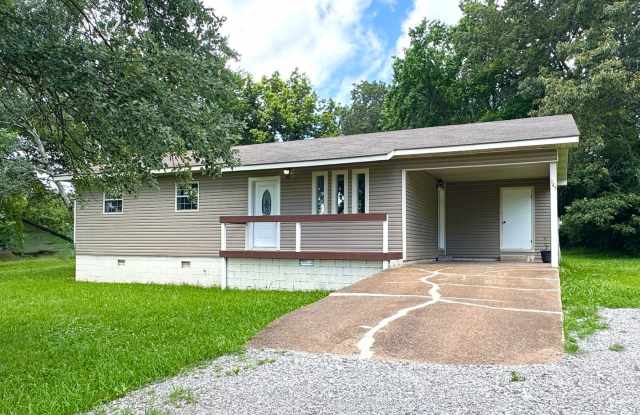 3 Bedroom/1 Bathroom Home in Batesville - 145 Antioch Road, Independence County, AR 72521 3 Bedroom/1 Bathroom Home in Batesville - 145 Antioch Road, Independence County, AR 72521