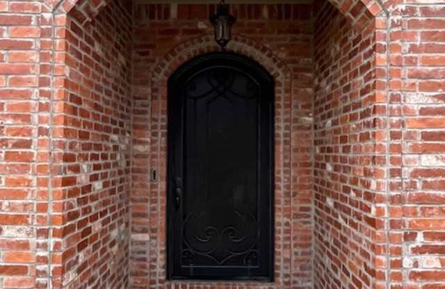 Beautiful 3/2 Brick Home Millers Glen Subdivision of Sherwood, Arkansas Gallery 4