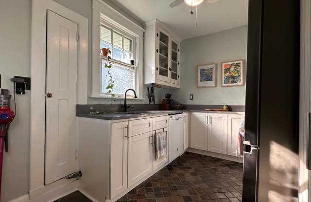 1709 Bellevue Avenue Gallery 2