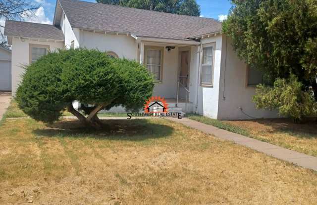 Cute 2 bedroom 1 bathroom home. photos photos