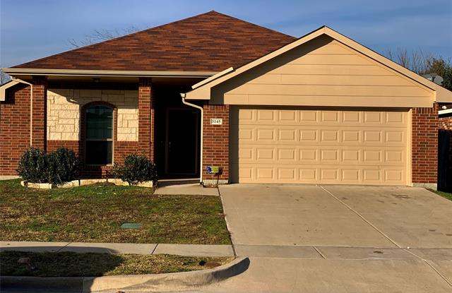 3145 Royal Crest Drive - 3145 Royal Crest Drive, Fort Worth, TX 76140