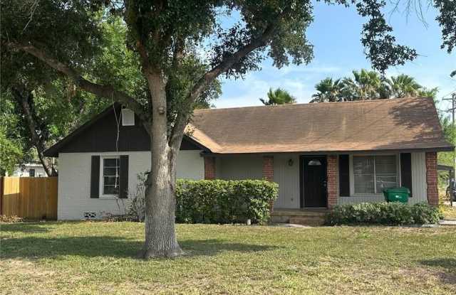 700 E Sam Houston Boulevard photos photos