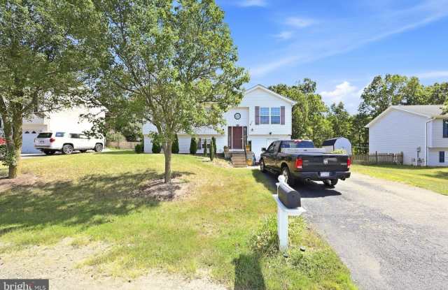 94 LONGWOOD Drive Gallery 4