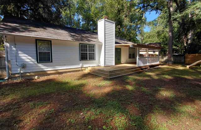 1667 Folkstone Road Gallery 4