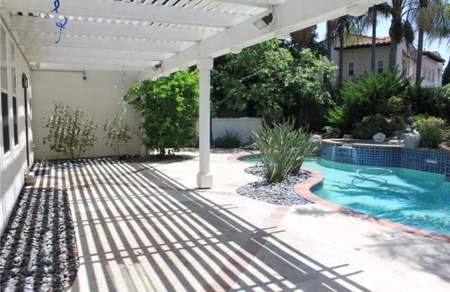 10 Mahogany Drive - 10 Mahogany Drive, Irvine, CA 92620
