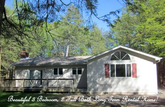 46 Lakeside Lane - 46 Lakeside Lane, Holiday Pocono, PA 18210