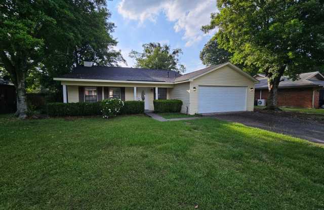 Charming 3 Bedroom 2 Bathroom home in Pooler! photos photos