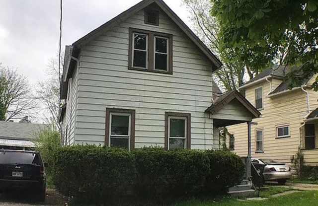 3589 W 50th St photos photos