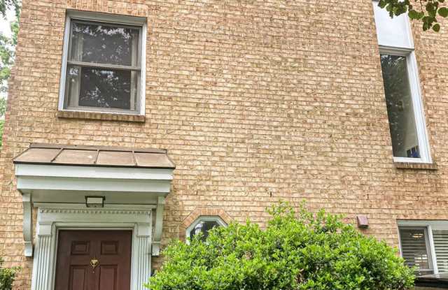 1100 QUINCY ST, N. #A - 1100 North Quincy Street, Arlington, VA 22201