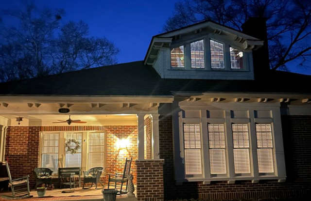 Gorgeous Historic Home in the Heart of Commerce - 8806 Jefferson Road, Commerce, GA 30529