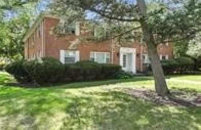 East Avenue Deluxe photos photos