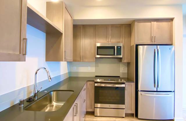 7035 42nd Ave S - 7035 42nd Avenue South, Seattle, WA 98118