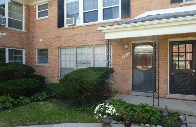 3206 SHENANDOAH Drive - 3206 Shenandoah Dr, Royal Oak, MI 48073