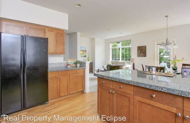 6779 161st Ave SE Unit B Gallery 4