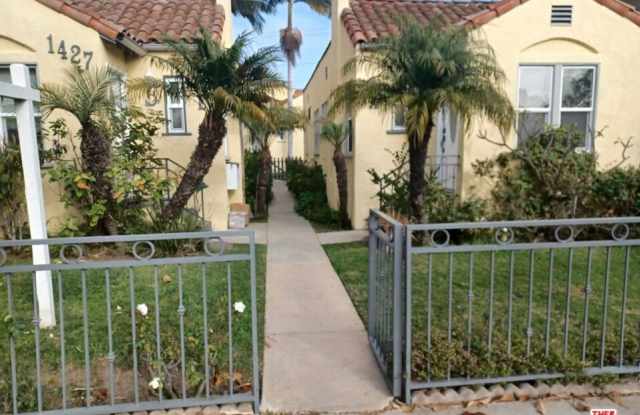 1427 17th St photos photos