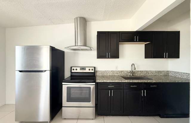 Downtown Las Vegas 2-Bedroom Condo Gallery 3