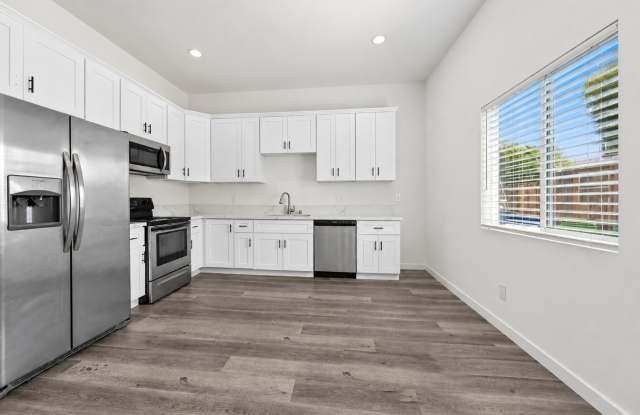 Vaulted ceilings! Gallery 4
