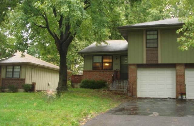 5436 Farley Street - 5436 Farley Street, Merriam, KS 66203