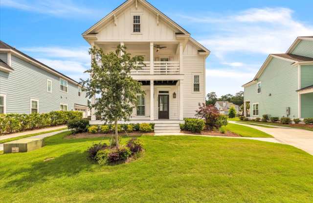 Charming Single Family Home in the Picturesque Bona Bella Subdivision photos photos