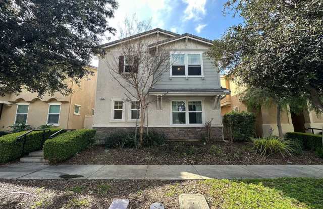 4 BEDROOM HOME FOR LEASING IN Corona photos photos