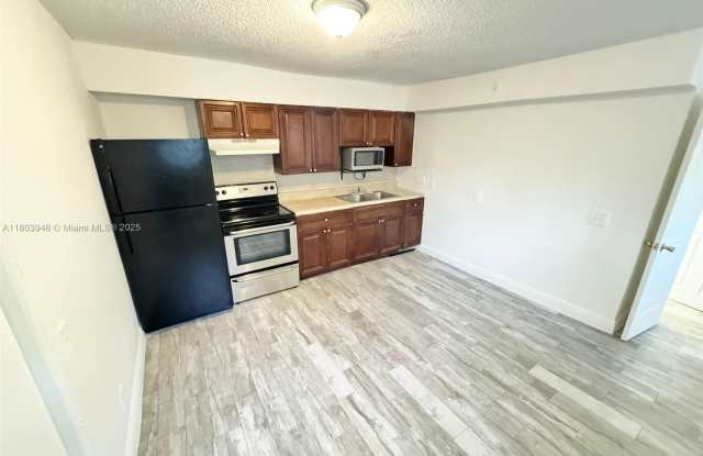 605 S J ST photos photos
