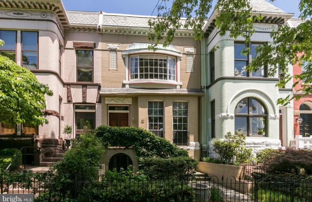 1605 35TH STREET NW - 1605 35th Street Northwest, Washington, DC 20007