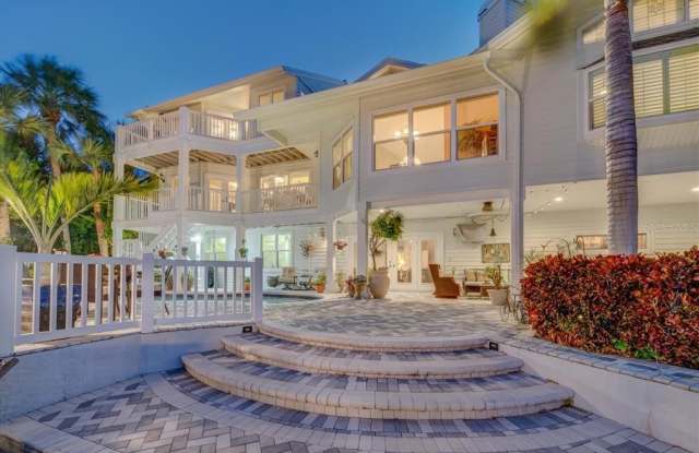 5921 BAHIA WAY N Gallery 3