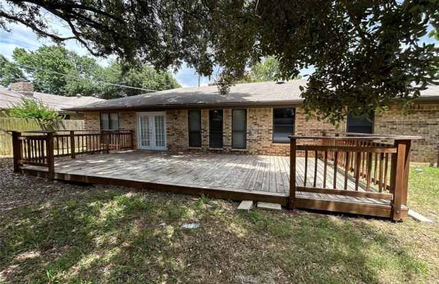 3418 Steeplechase Trail - 3418 Steeplechase Trail, Arlington, TX 76016