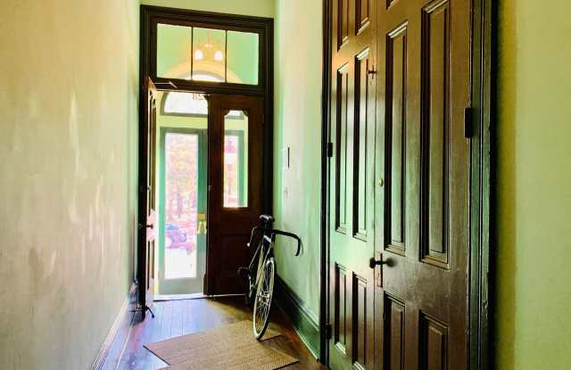 1528 HOLLINS STREET Gallery 3