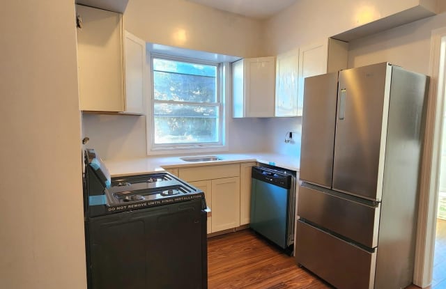 14 COOPER ST - 14 Cooper Street, Bayonne, NJ 07002