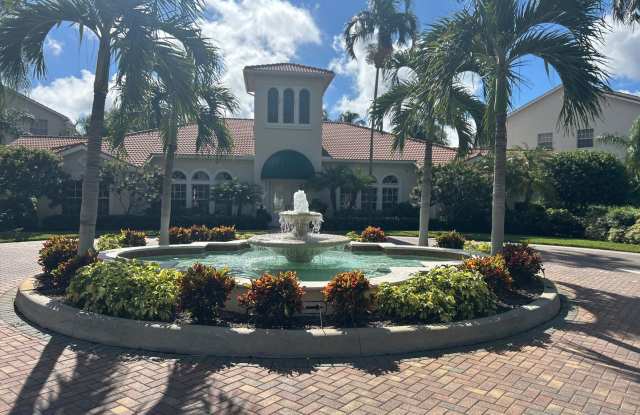 2nd floor  2/2  condo in gated community Gallery 3