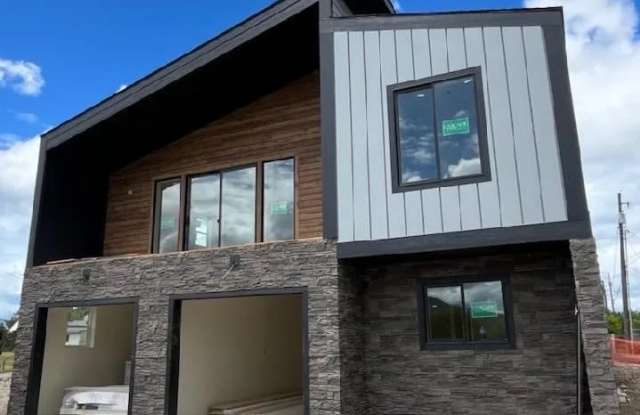 861 9th St W - 861 9th Street West, Kalispell, MT 59901