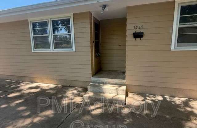 1327 NE Winfield Ave photos photos