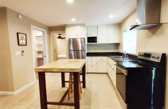 958 Holoholo Street photos photos