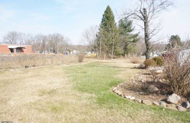 94 Belmont Dr Gallery 2