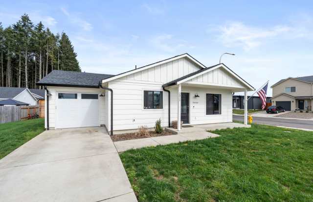 Rent: $2100; 3 bed photos photos