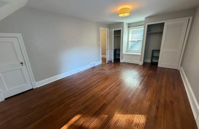 3 Bed 2 Bath Home near Averett Gallery 4