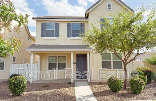 3704 E Robert St - 3704 East Robert Street, Gilbert, AZ 85295