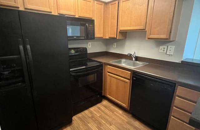 760 Executive Center Dr., #33 #12-33 - 760 Executive Center Drive, West Palm Beach, FL 33401