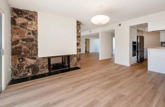 Spacious Single-Level Home in Bel Air Knolls Gallery 3