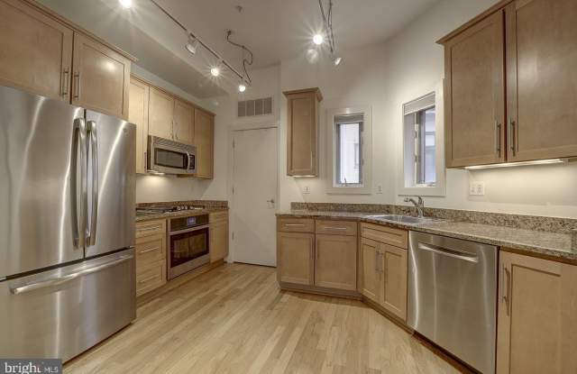 2357 CHAMPLAIN Street NW Gallery 2