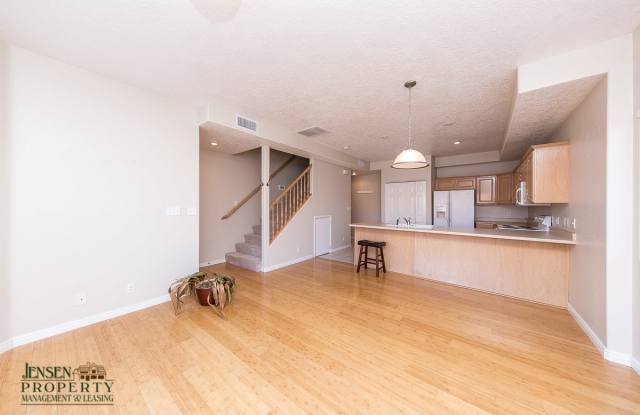 Two Bedroom Plus Home in the Ridge Gallery 4