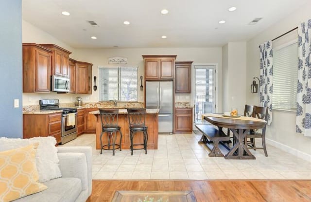 7271 Orchard Cir Gallery 3